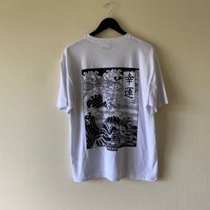 COPY - Boxset Graphic Tee Wave Print Size Large